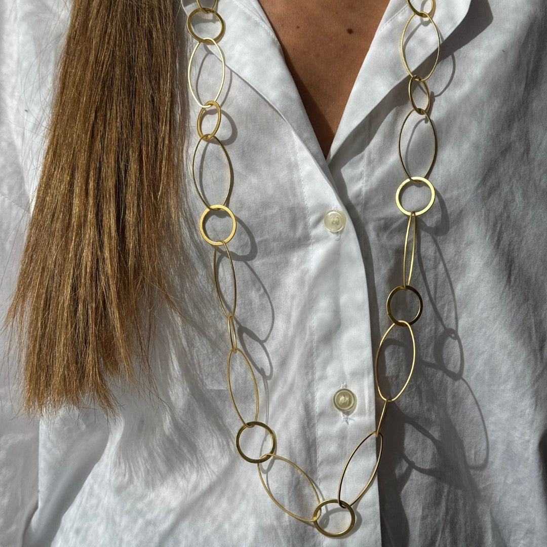 Collar Roma Largo en Cadena Irregular Dorado Mate