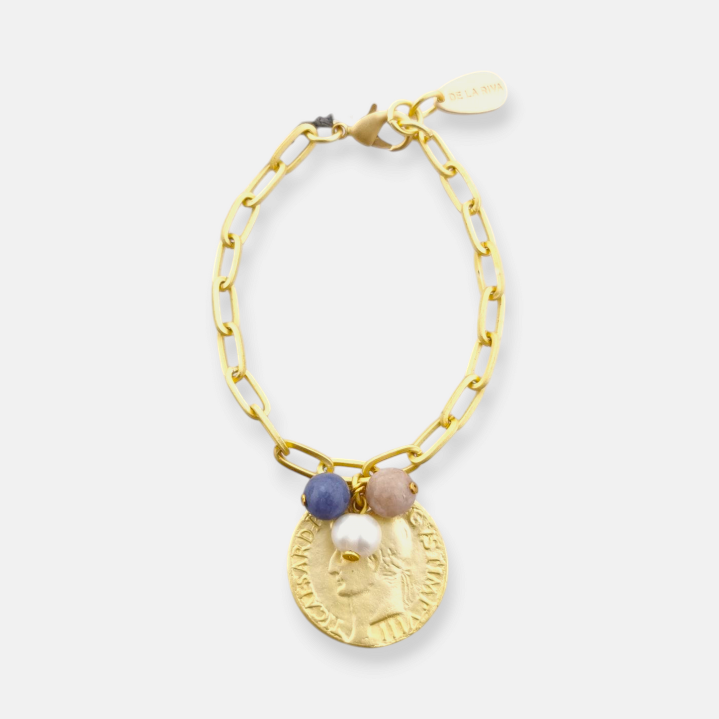 Pulsera Marais en Dorado Mate, con moneda y piedras