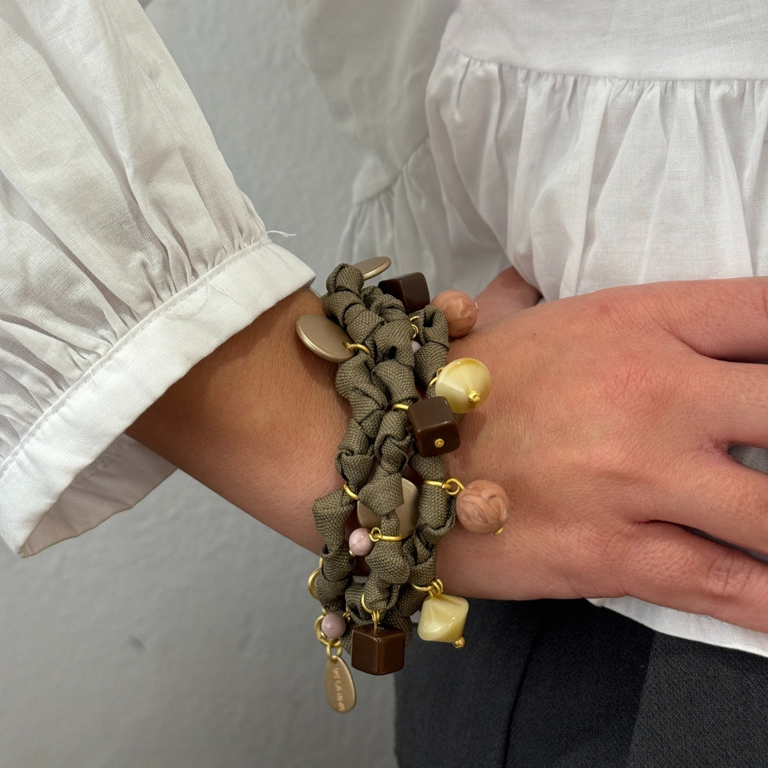 Pulsera Origins con Cordones y Adornos