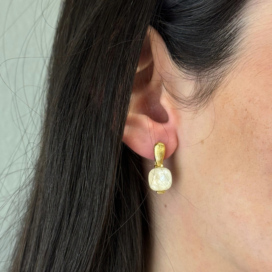 Aros Dita en Dorado Mate y Cristal
