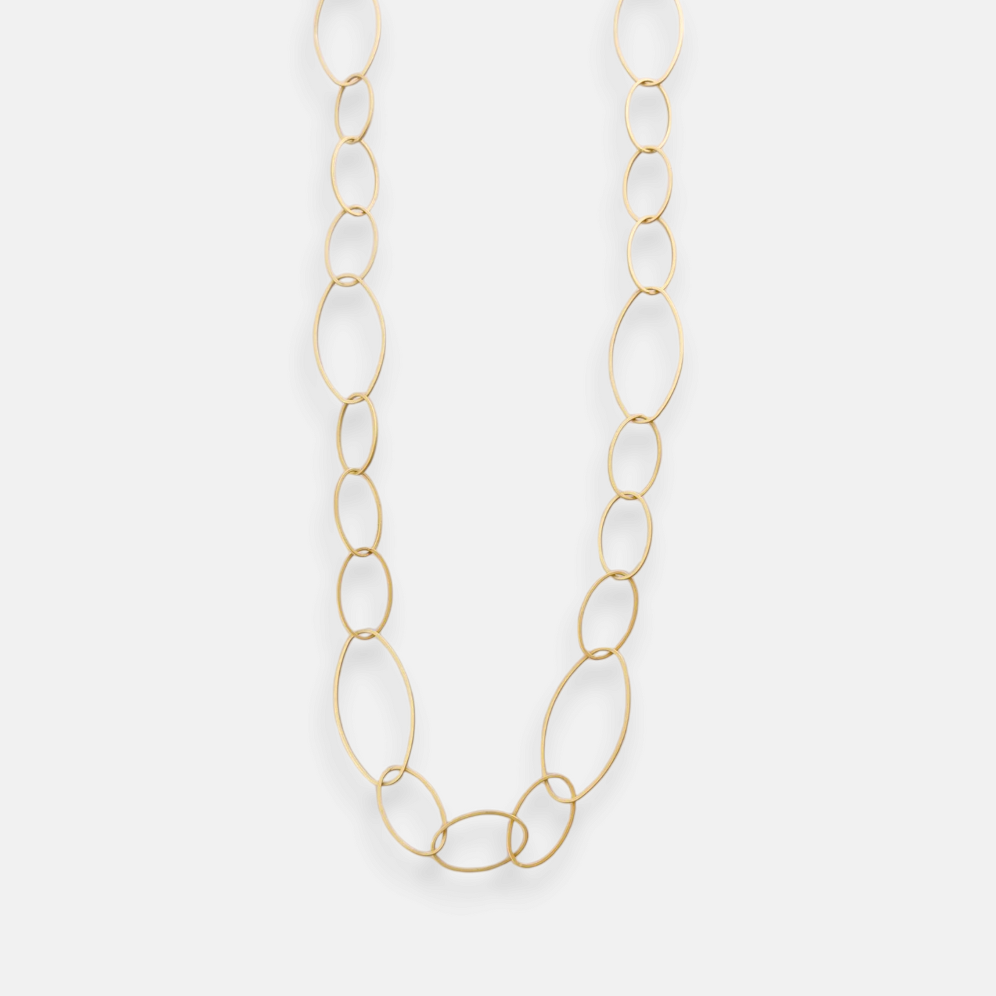 Collar Roma Largo en Cadena Irregular Ovalos Dorado Mate