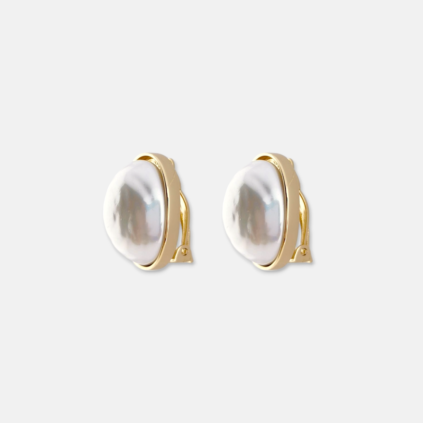 Aros Circulares Ceremony en Dorado Brillante con Perla grande