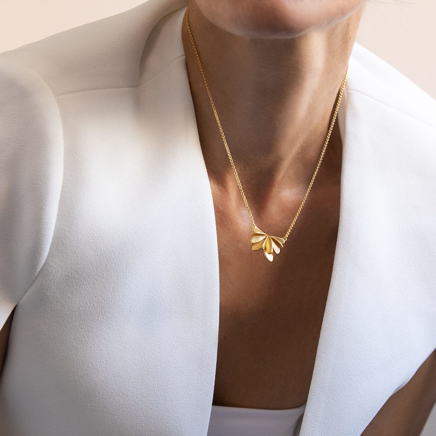 Collar Dorado VOL