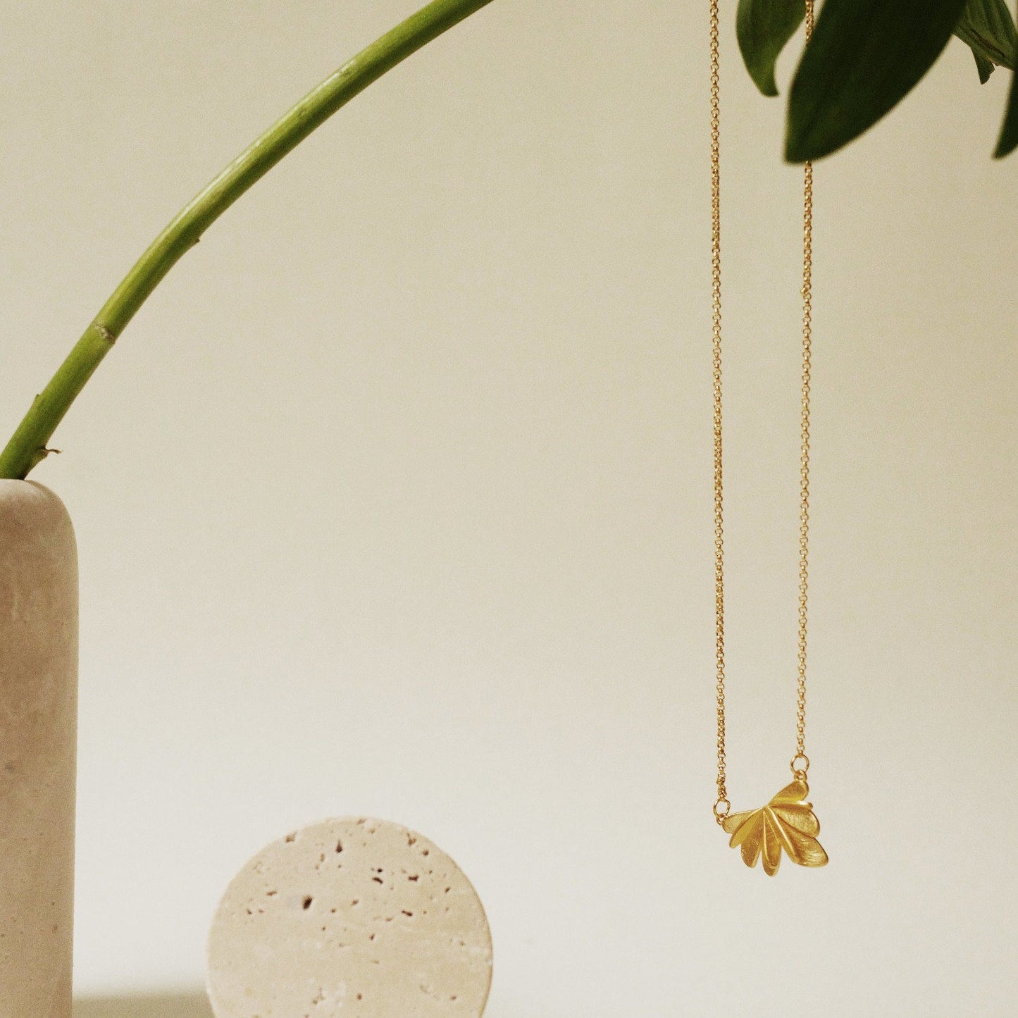 Collar Dorado VOL
