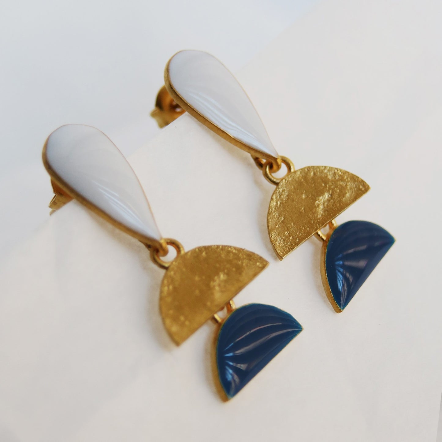 Aros Gota Blanca y Semicírculo Azul Somni