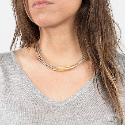 Collar Basic con Cordones taupé y Barras Doradas Mate