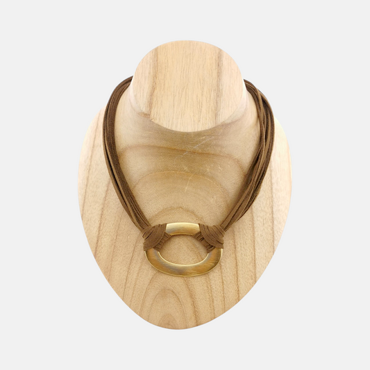 Collar Origins con Cordones Visón  y Adorno Dorado Mate