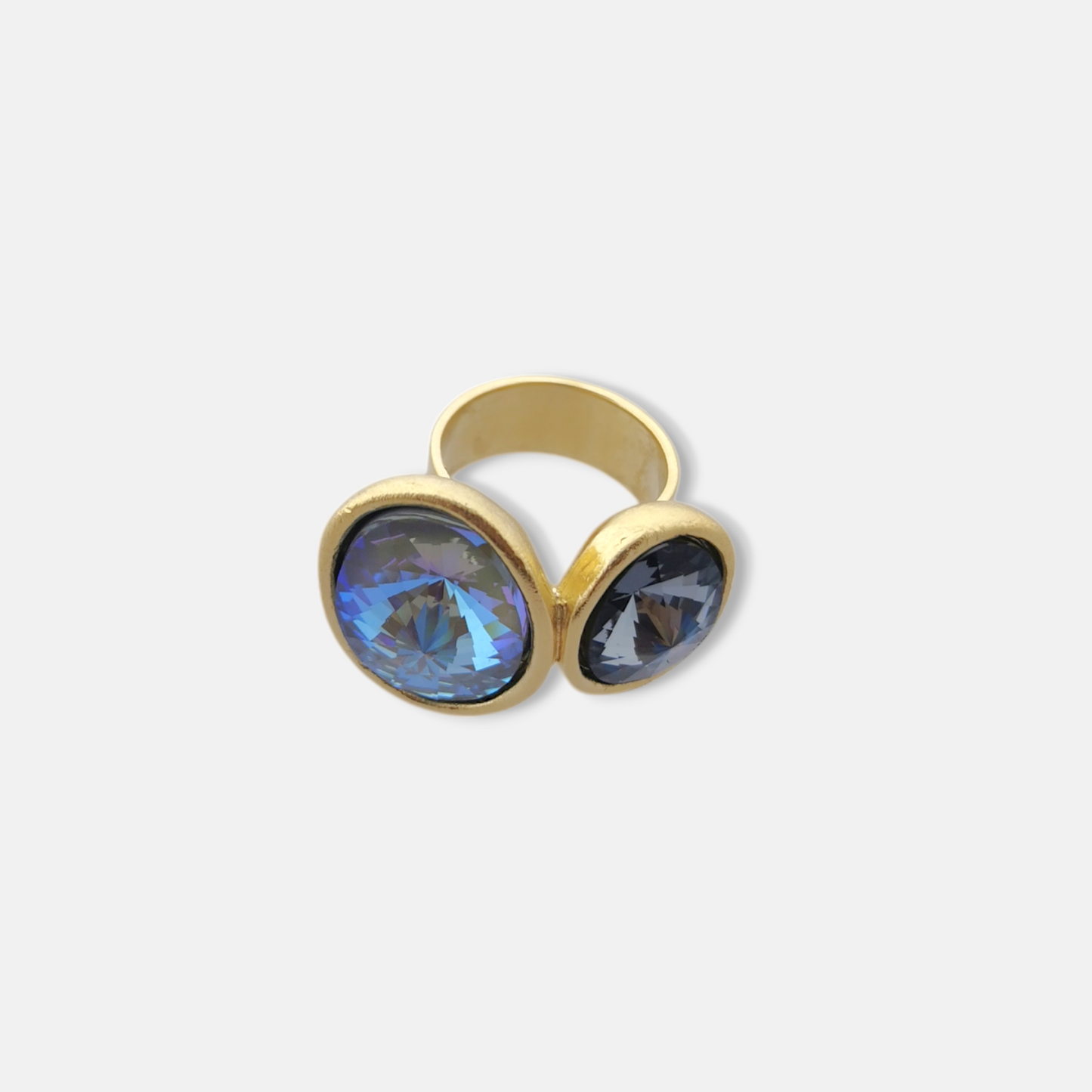 Anillo Dita Dorado Mate con dos Cristales Swarovski en Gris