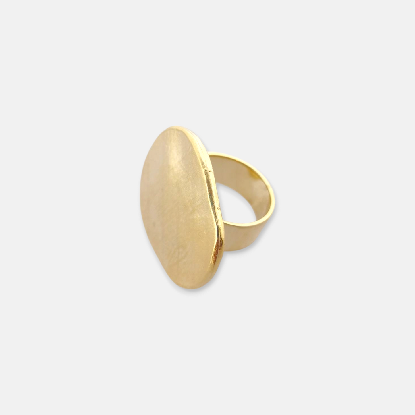 Anillo Dita Irregular en Dorado Mate