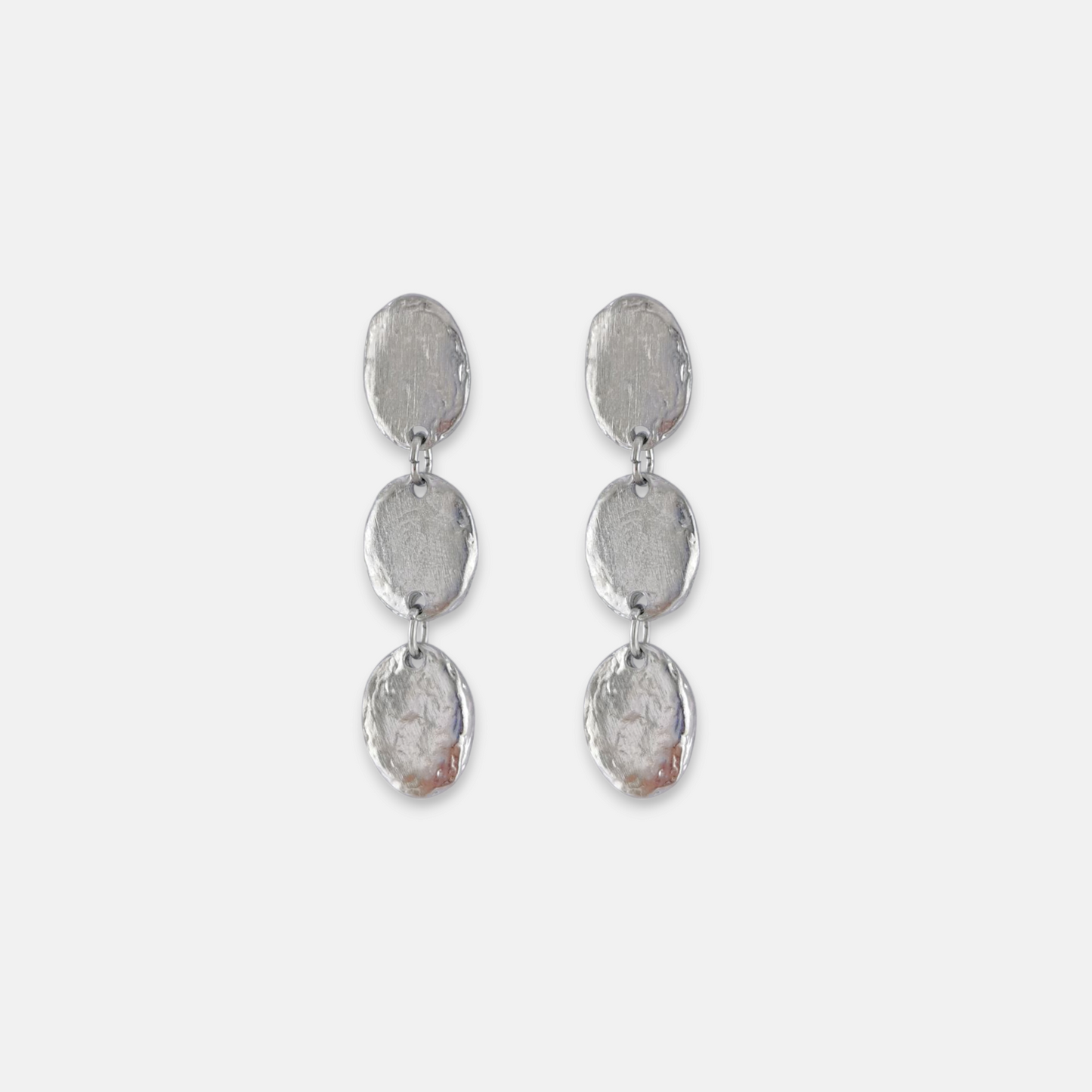 Aros Dita Plata Mate y óvalos