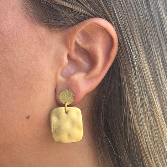 Aros Essential en Dorado Mate Cuadrado