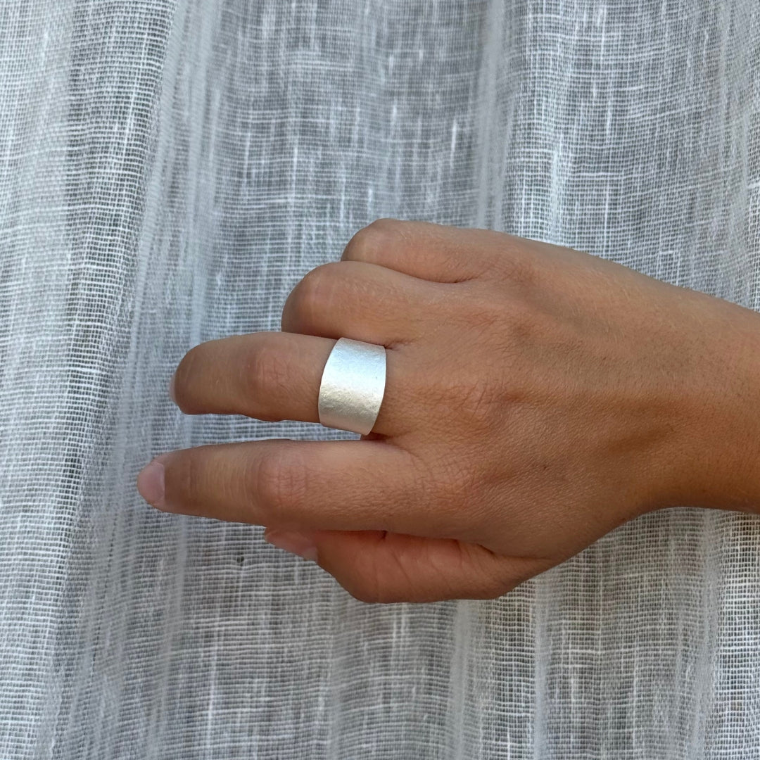 Anillo Aire liso en Plata Mate