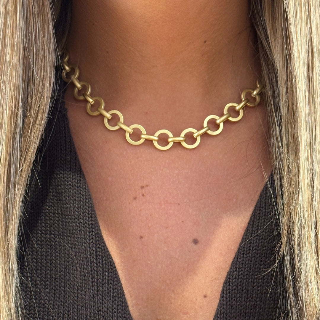 Collar Roma de Círculos en Dorado Mate