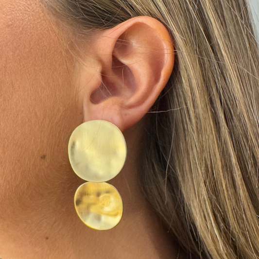 Aros Dita Doble Círculo en Dorado Mate