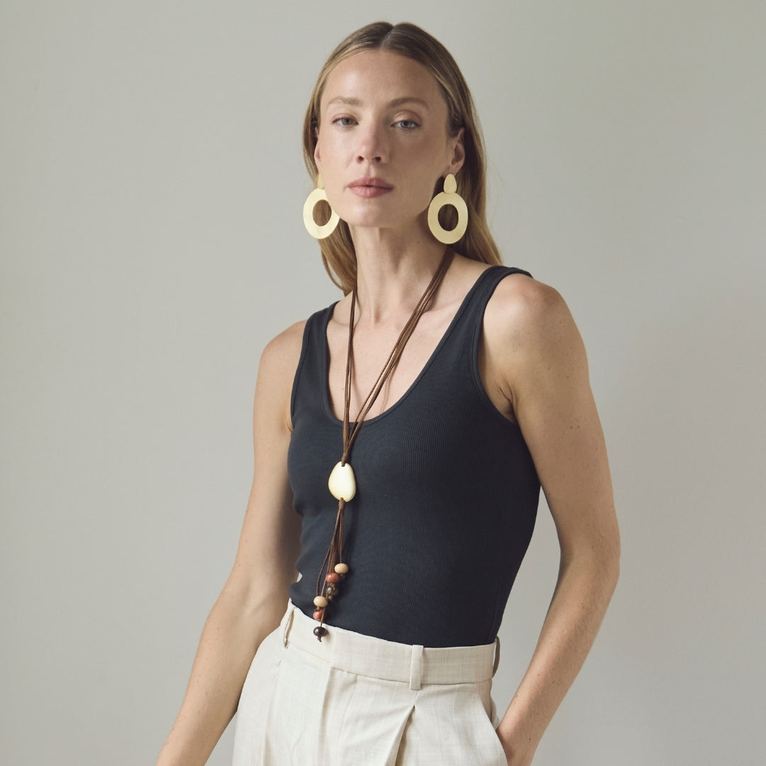 Collar Origins Largo con Cordones y Adorno en Dorado Mate