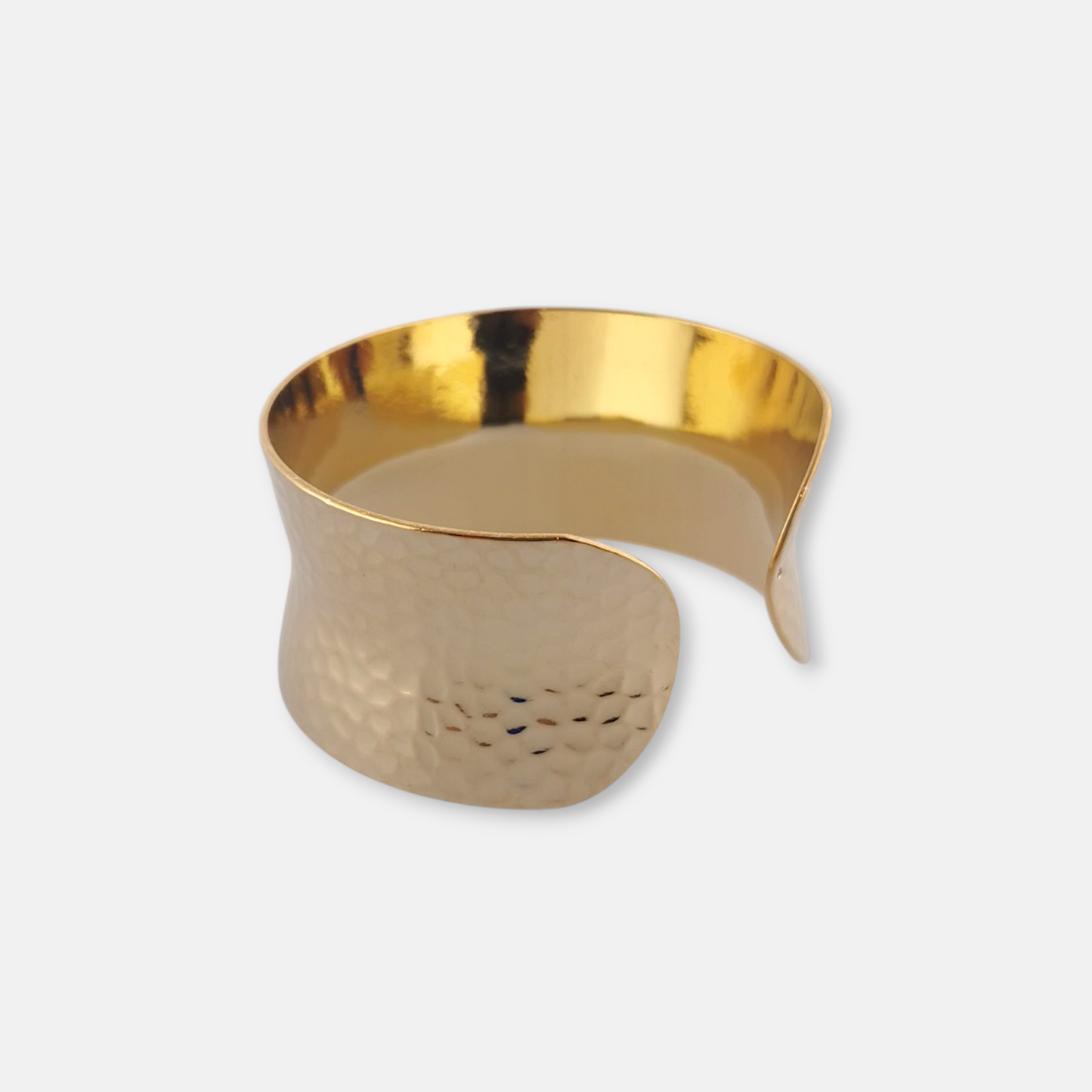 Pulsera Capri Ancha Irregular en Dorado Brillante