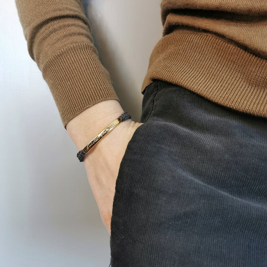 Pulsera Capri Cordón antracita never give up
