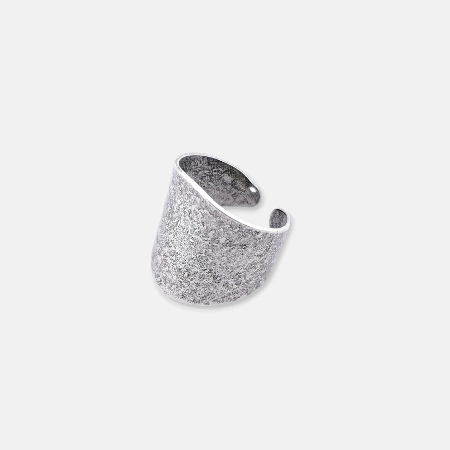 Anillo Boho Rugoso Con Baño Plata Vieja