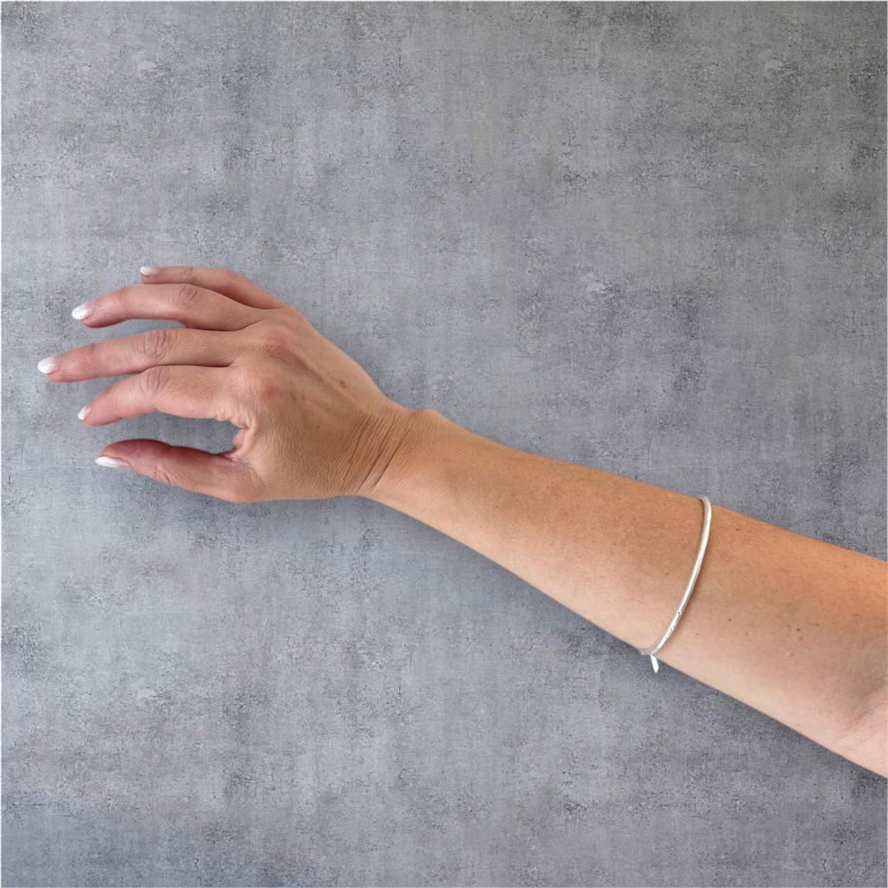 Pulsera Esclava Basic en Plata Mate